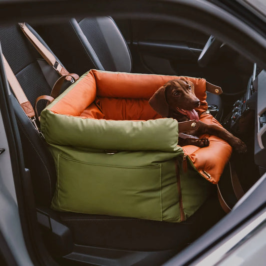 Asiento de coche para perros en cuero, BATMAN, acolchado para reducir los impactos, cómodo y seguro
