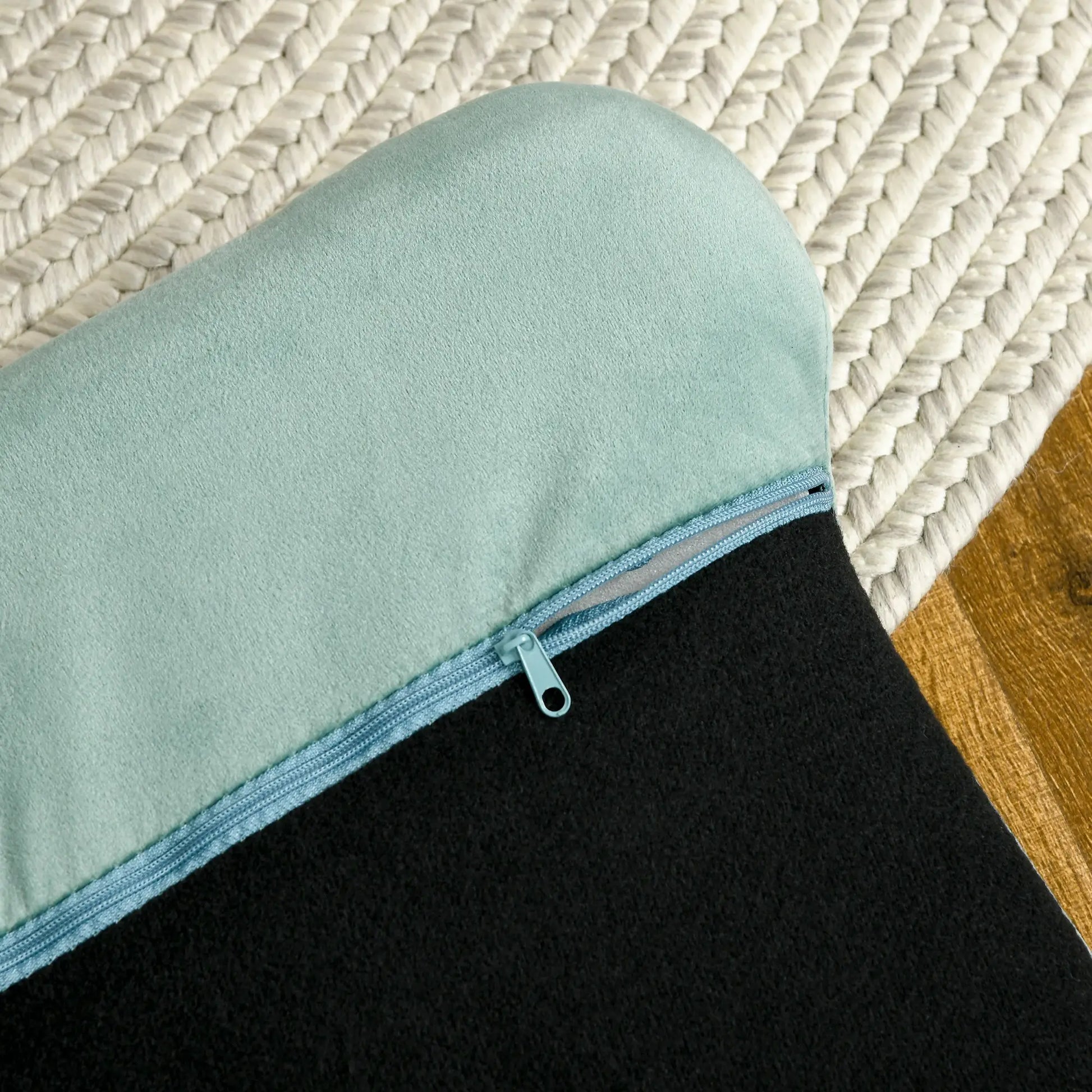 Sofá para perros medianos ARIEL, con patas de madera 98,5x60,5x35,5 cm Verde - Camadog